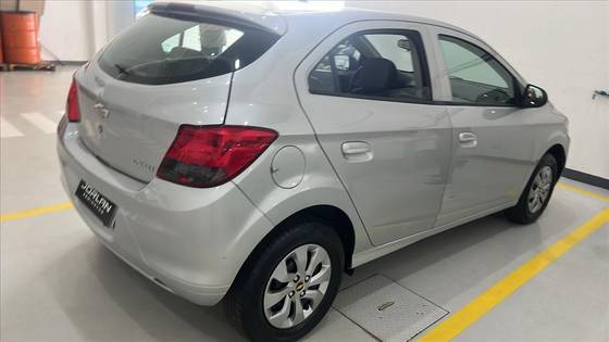CHEVROLET ONIX 1.0 MPFI LT 8V FLEX 4P MANUAL CHEVROLET ONIX 1.0 MPFI LT 8V FLEX 4P MANUAL